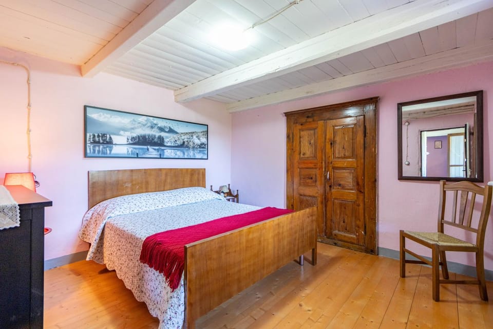 Bed, Photo of the whole room, Bedroom, wardrobe