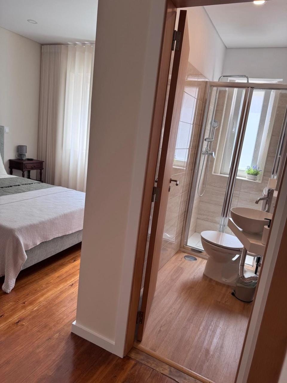 Toilet, Bed, Bathroom, Photo of the whole room, Bedroom