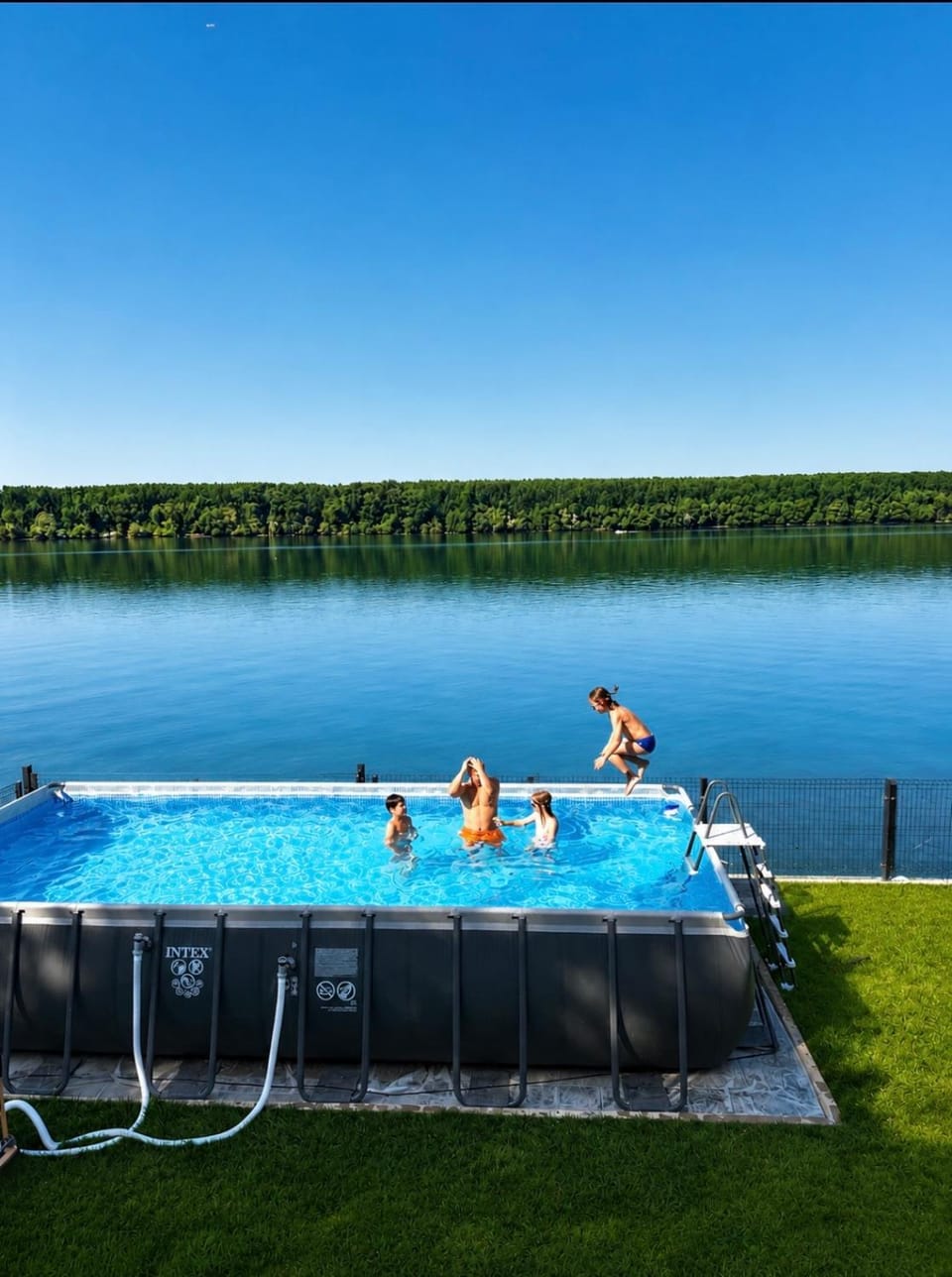 Luxury River House Pool & Stunning View House in Serbia