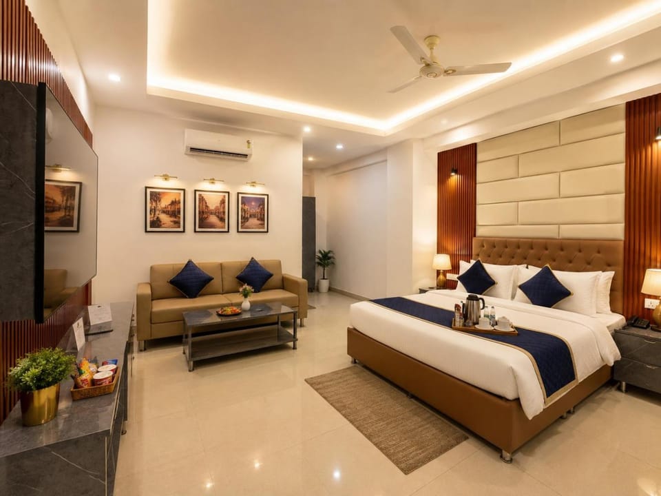 Bed, Photo of the whole room, Bedroom, air conditioner
