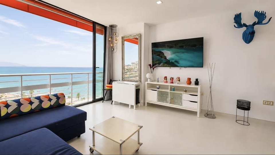 Communal lounge/ TV room, Living room, Seating area, Sea view