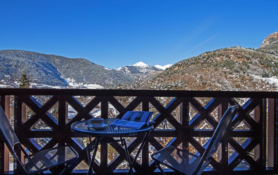 Winter, View (from property/room), Balcony/Terrace, Mountain view