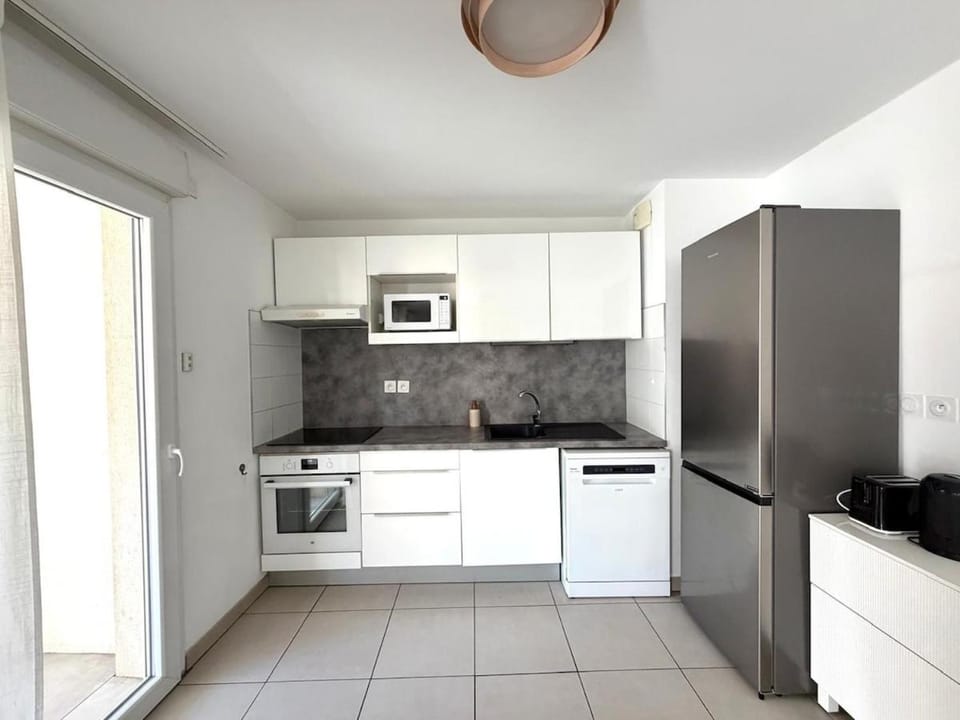 Riviera Bay - Garage - Clim - Wifi - Hypercentre- Plages Apartment in Saint-Raphael