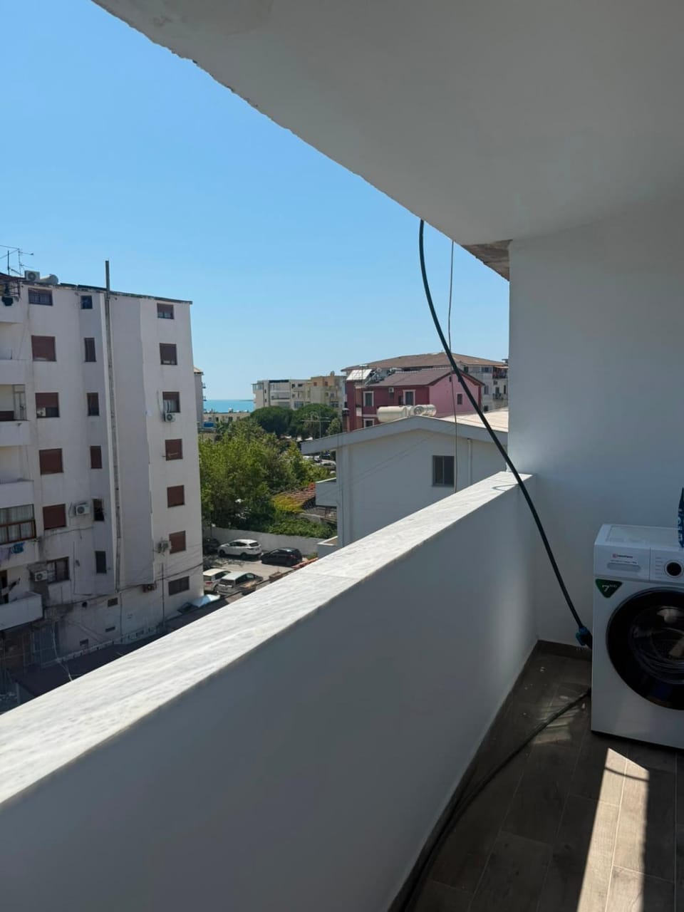 Property building, Day, View (from property/room), Balcony/Terrace