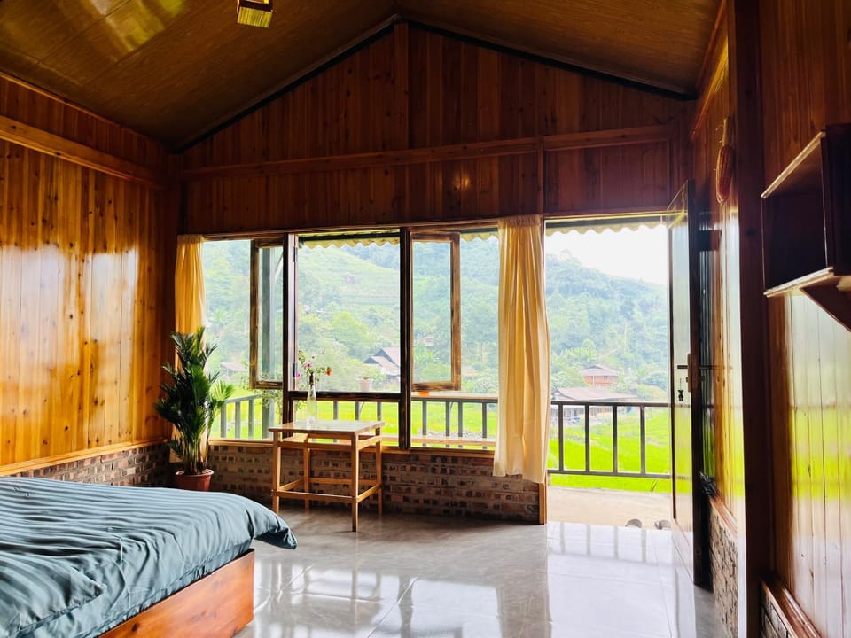 Bed, Natural landscape, View (from property/room), Balcony/Terrace, Living room, Photo of the whole room, Seating area, Bedroom, Mountain view