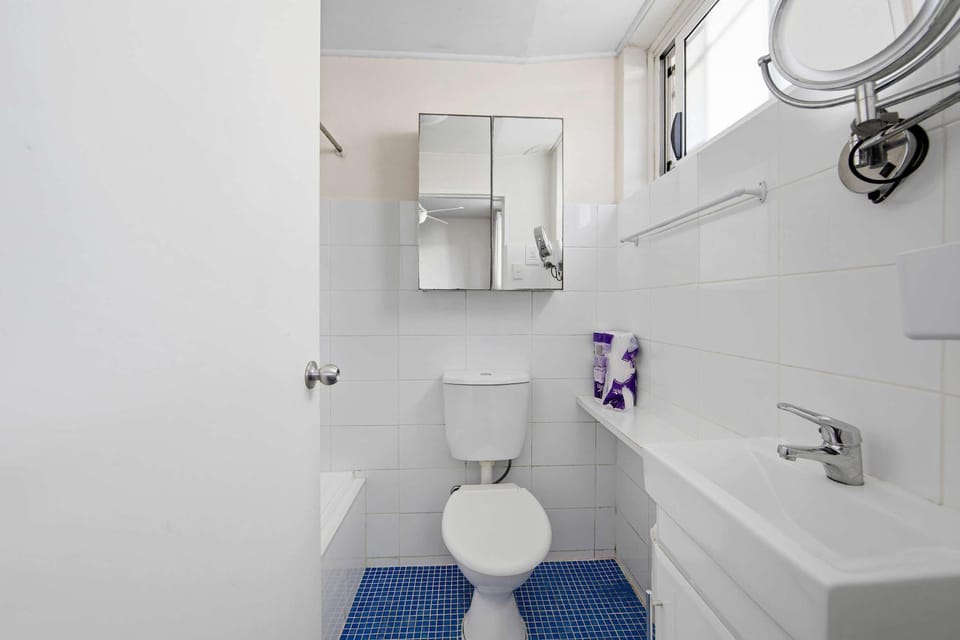 Toilet, Bathroom