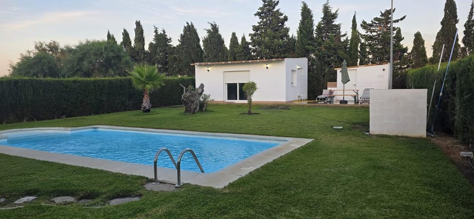 Balcony/Terrace, Swimming pool, Swimming pool