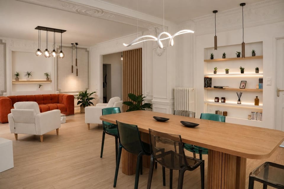 Communal lounge/ TV room, Living room, Seating area, Dining area