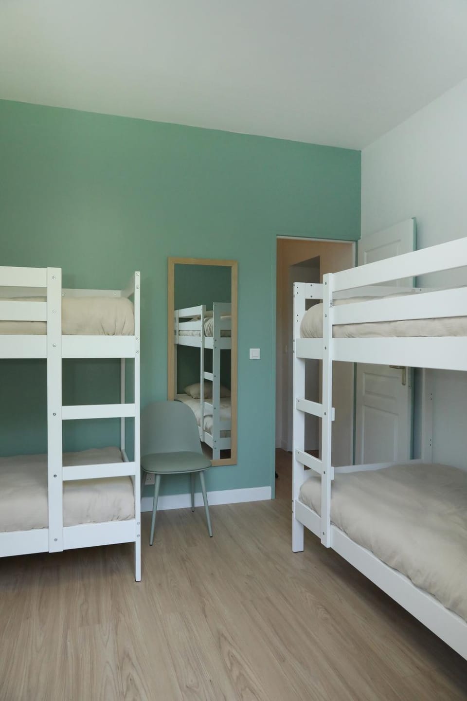 Bed, Photo of the whole room, Bedroom, bunk bed