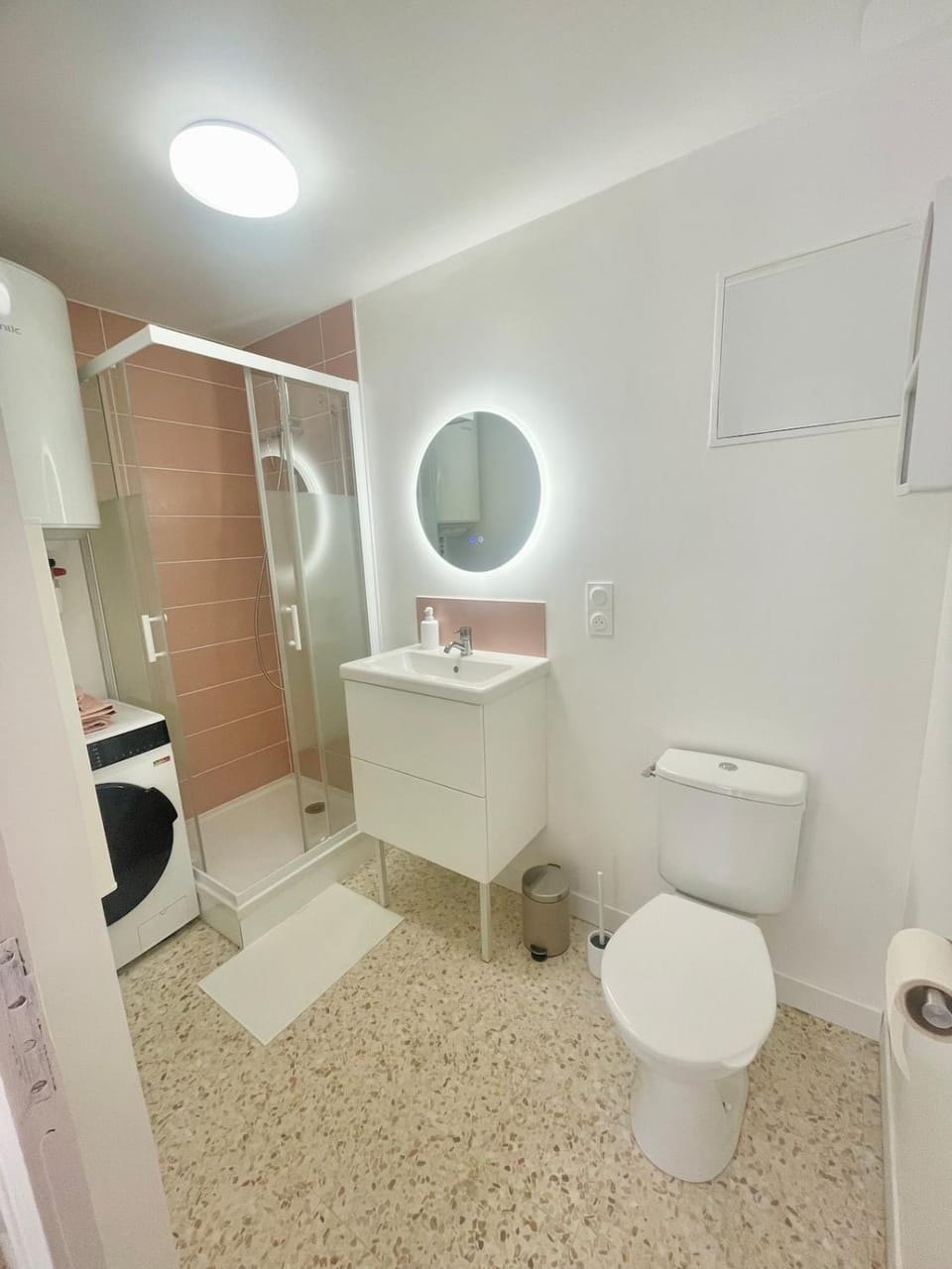 Le Terrazzo - Centre-bourg avec terrasse Apartment in Auvergne-Rhône-Alpes