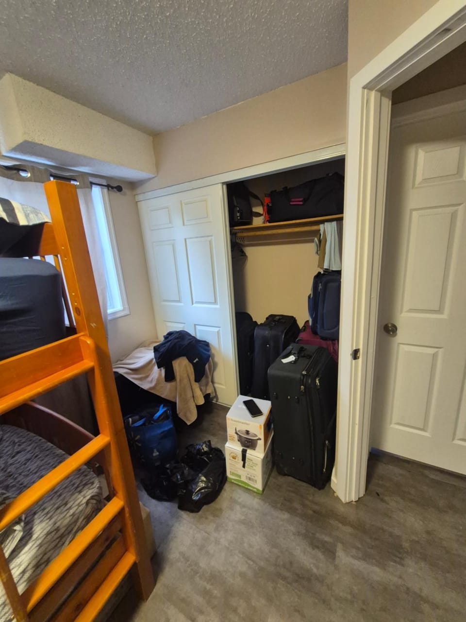 2 Bedroom apartment in a Prime Location Apartment in Edmonton