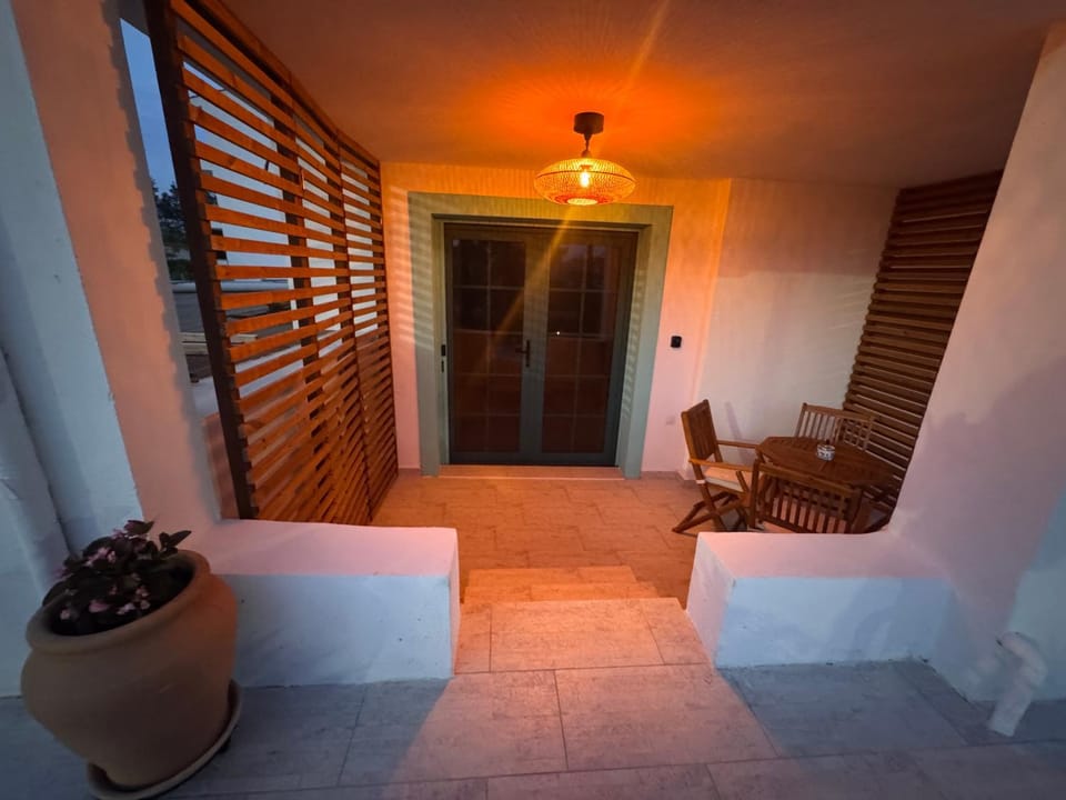 Night, Balcony/Terrace