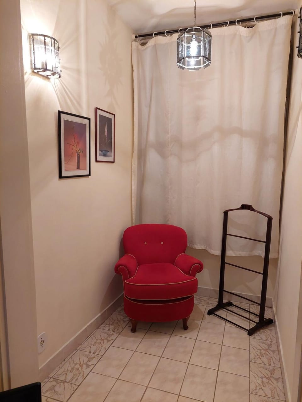 Estadia Aconchegante Apto 2 quartos e sala - Copacabana Posto 4 - Perto do Metrô Apartment in Rio de Janeiro