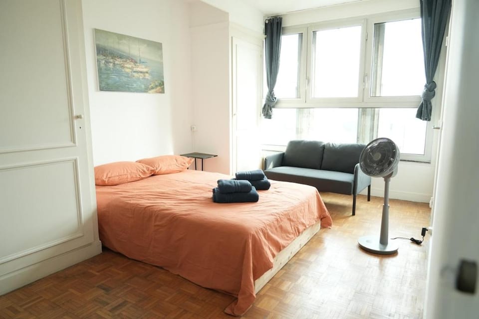 Exelemans Apart Near Eiffel Tower Seine River Apartment in Paris