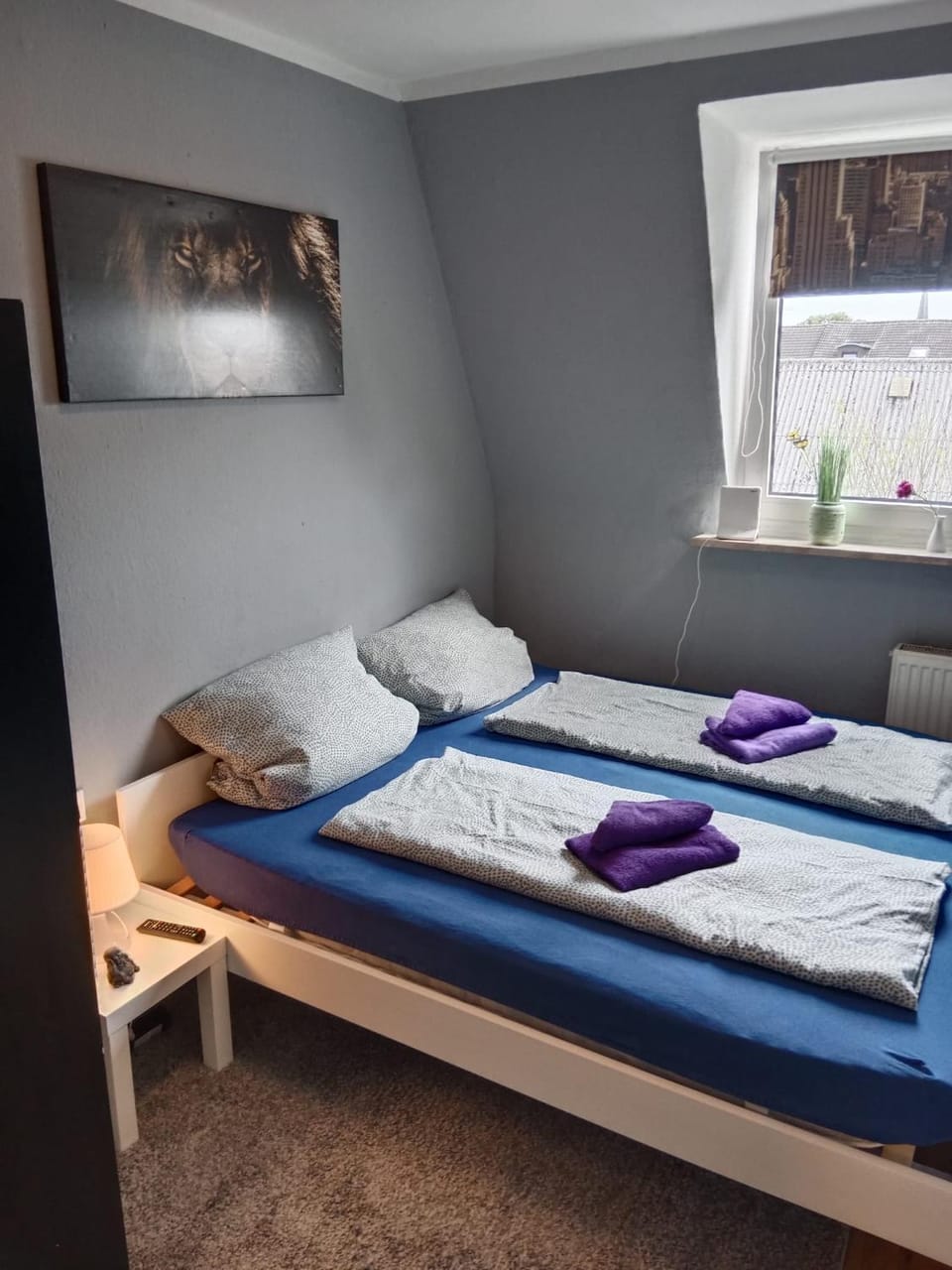 Bed, Photo of the whole room, Bedroom, towels