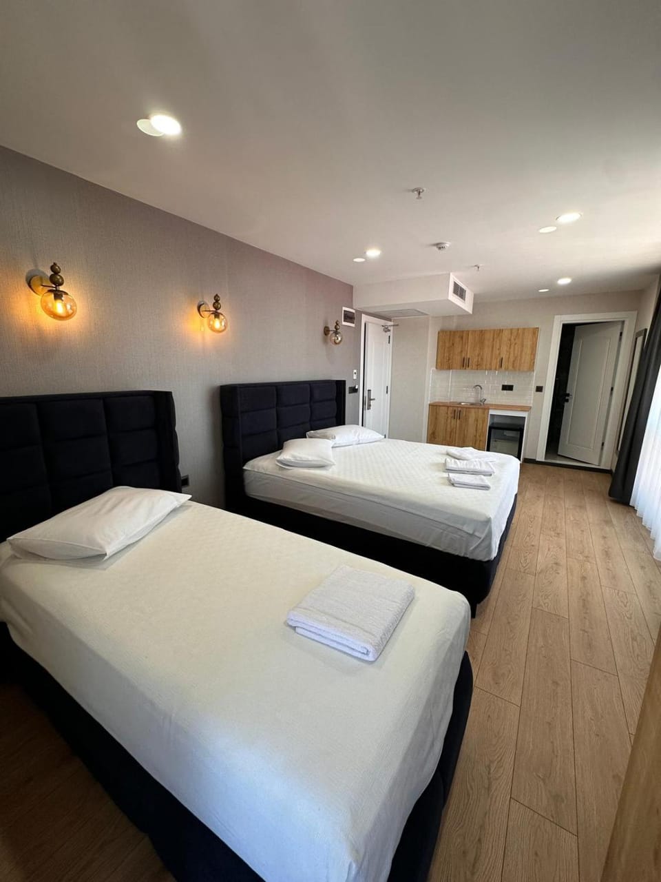Kitchen or kitchenette, Photo of the whole room, Bedroom