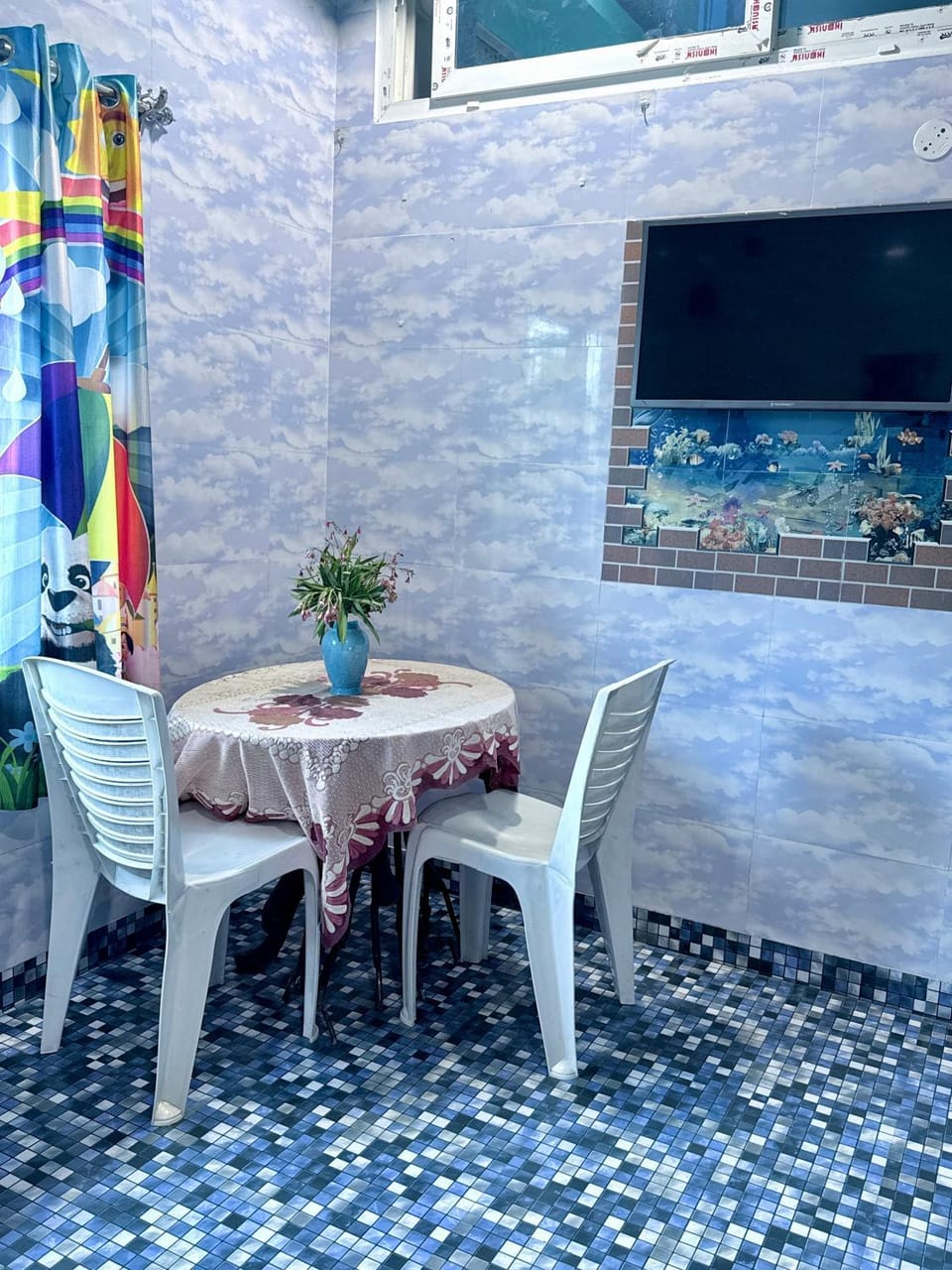 The Caravan Hostel Food & Stay Bed and Breakfast in India