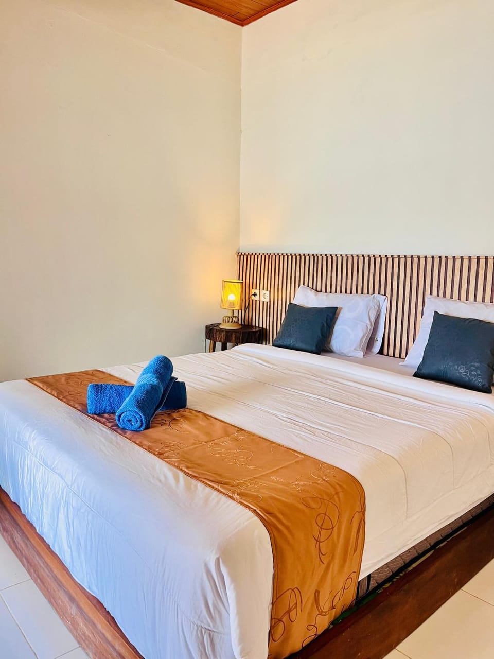 Bed, Photo of the whole room