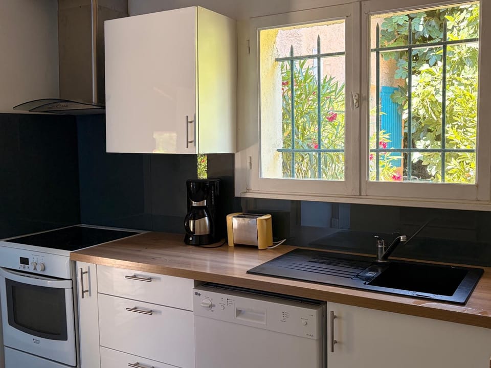 Maisonnette avec jardin privé au coeur du Luberon Apartment in Pertuis