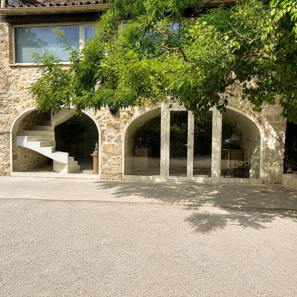Property building, Day, Animals, Parking