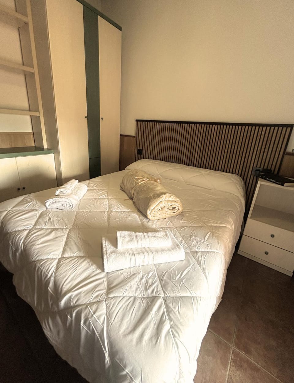 Bed, Photo of the whole room, Bedroom, towels, wardrobe