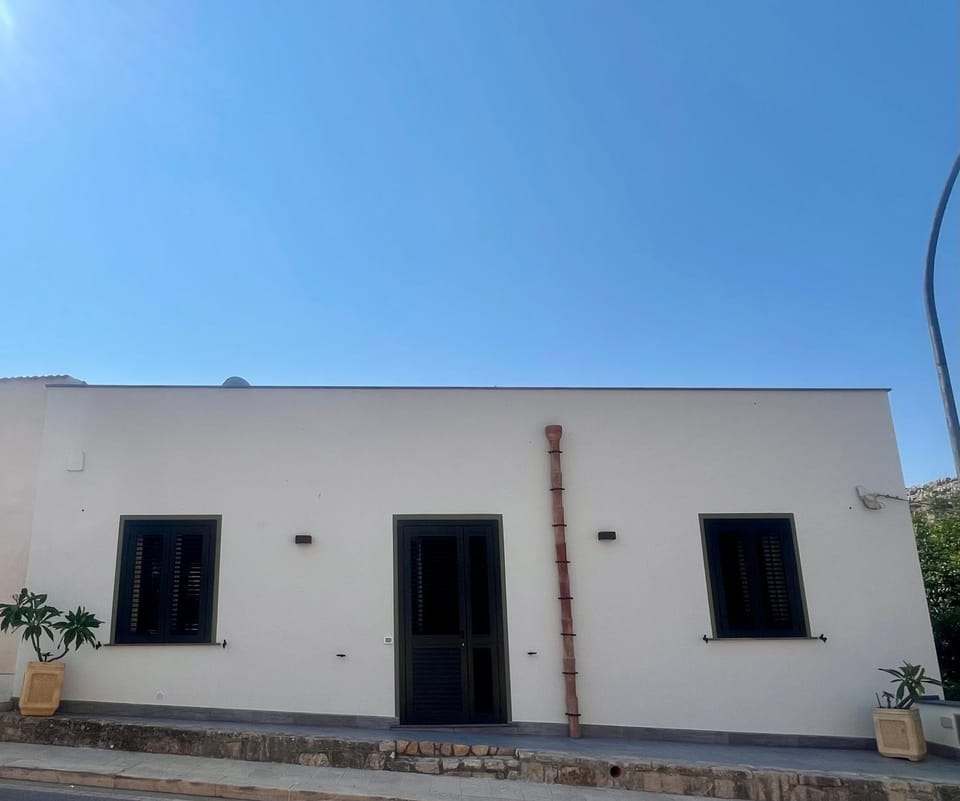 Property building, Facade/entrance, Street view