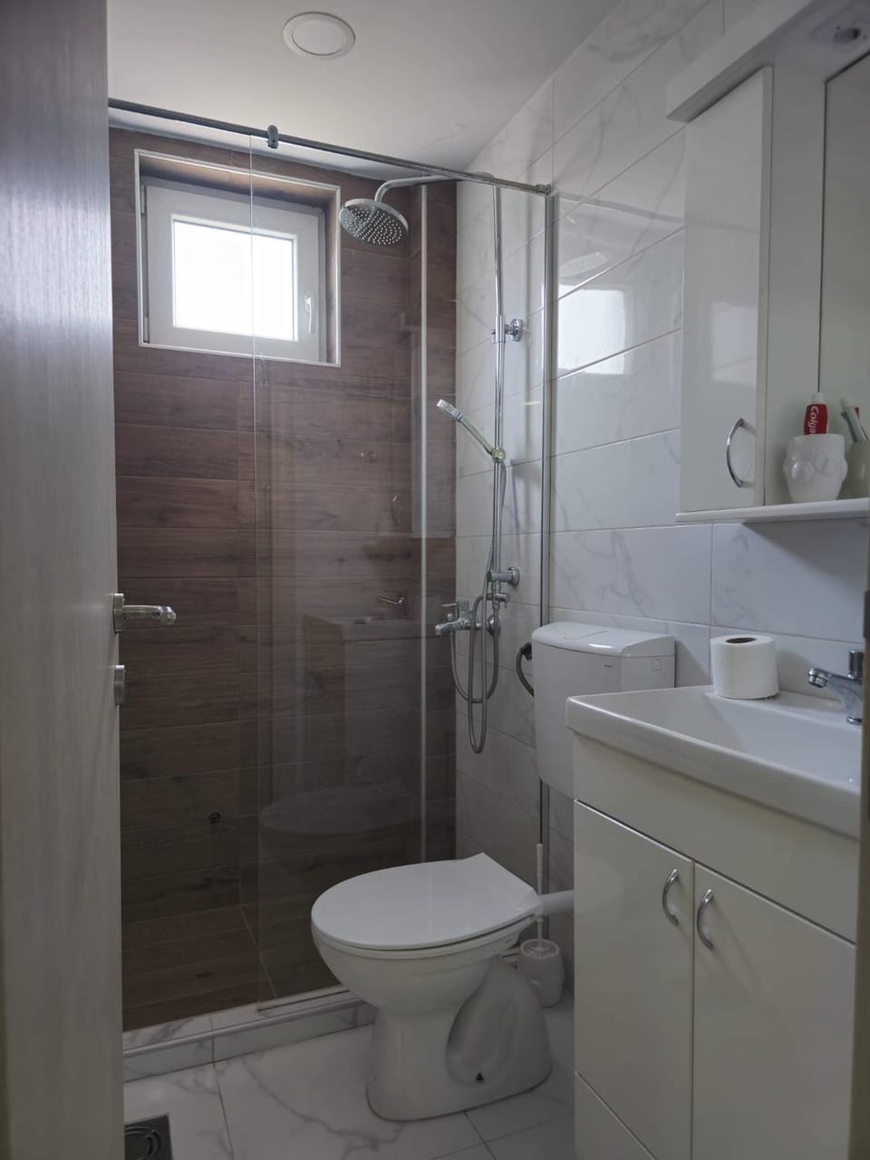 Shower, Toilet, Bathroom