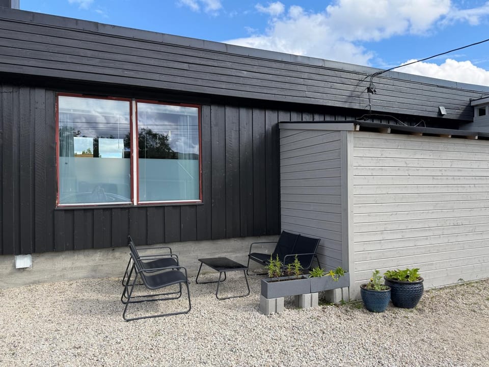 Property building, Patio, Day