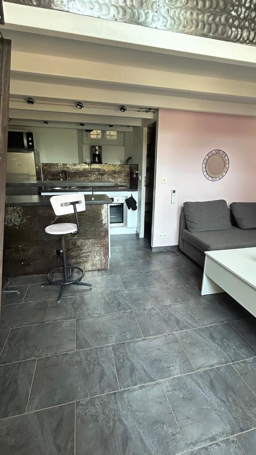 Studio en duplex avec jardin à 5 min de la mer Apartment in La Seyne-sur-Mer