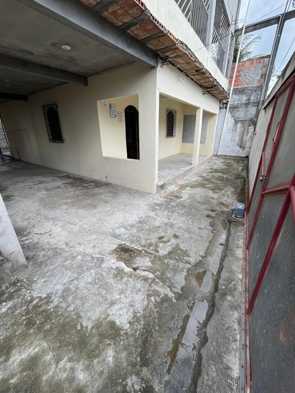 Casa acolhedora e próximo ao centro de Camaçari - Térreo House in Camaçari