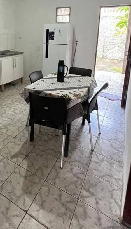 Casa acolhedora e próximo ao centro de Camaçari - Térreo House in Camaçari