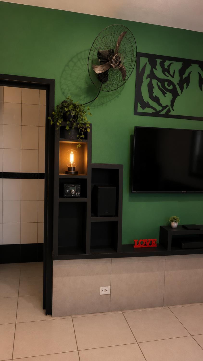 Communal lounge/ TV room