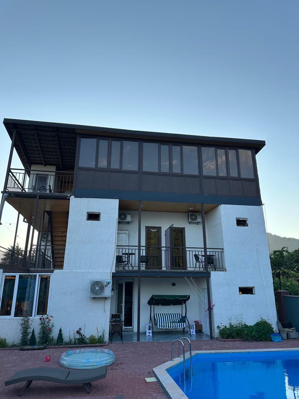 Property building, Garden