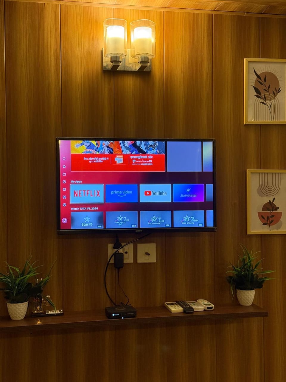 Studio near Metro Couples Friendly Parking WiFi Vacation rental in Uttar Pradesh