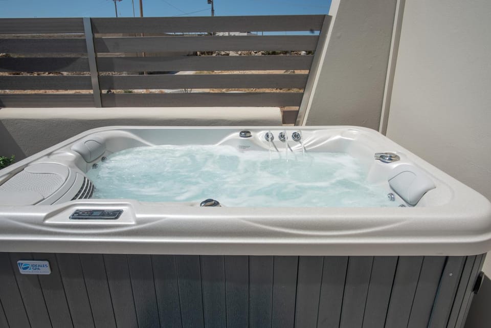 Hot Tub, Balcony/Terrace
