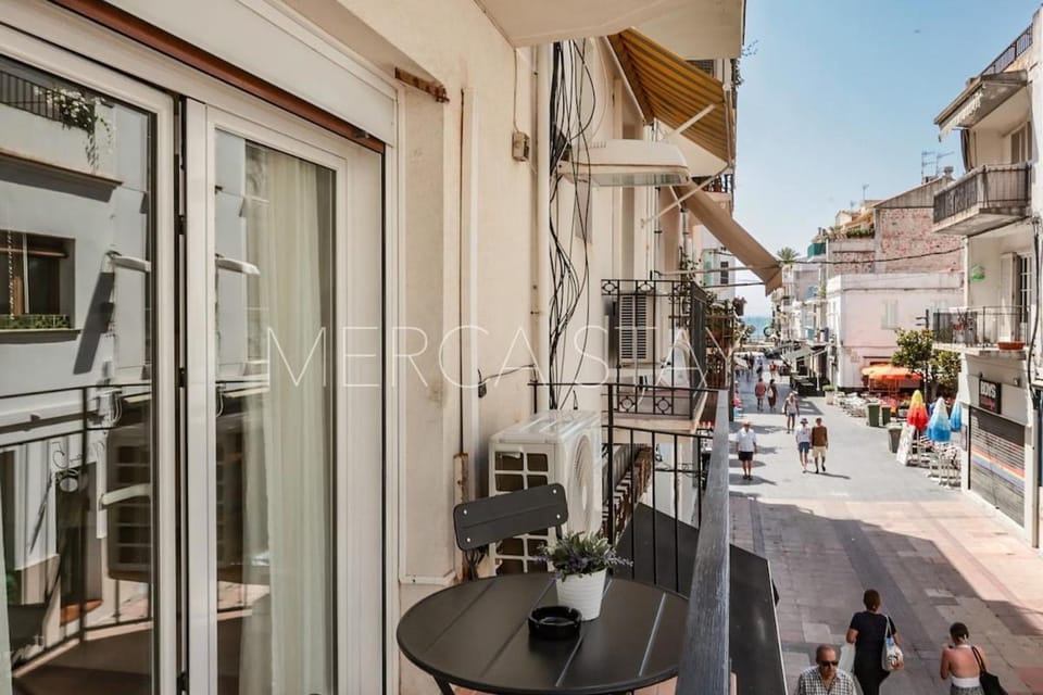 Prime spot on Sitges' iconic street Apartment in Sitges