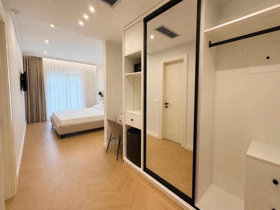 Bed, Bedroom, wardrobe