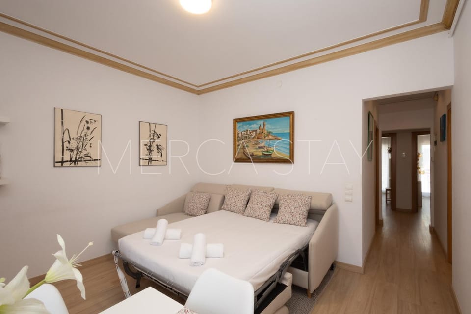 Beautiful and centrally located apartment Apartment in Sitges