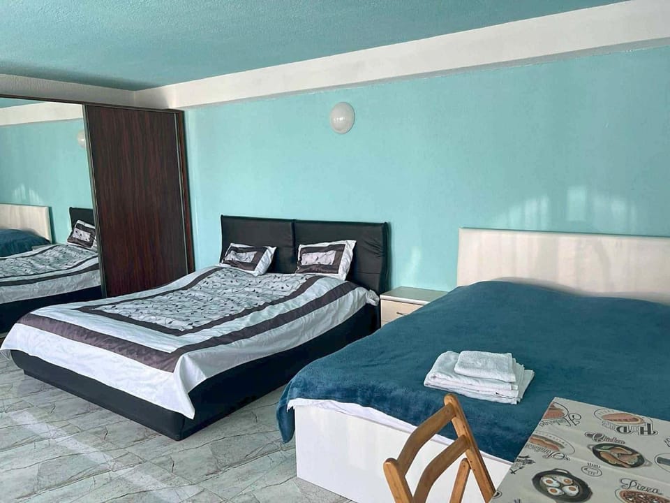 Bed, Photo of the whole room, Bedroom, towels, wardrobe