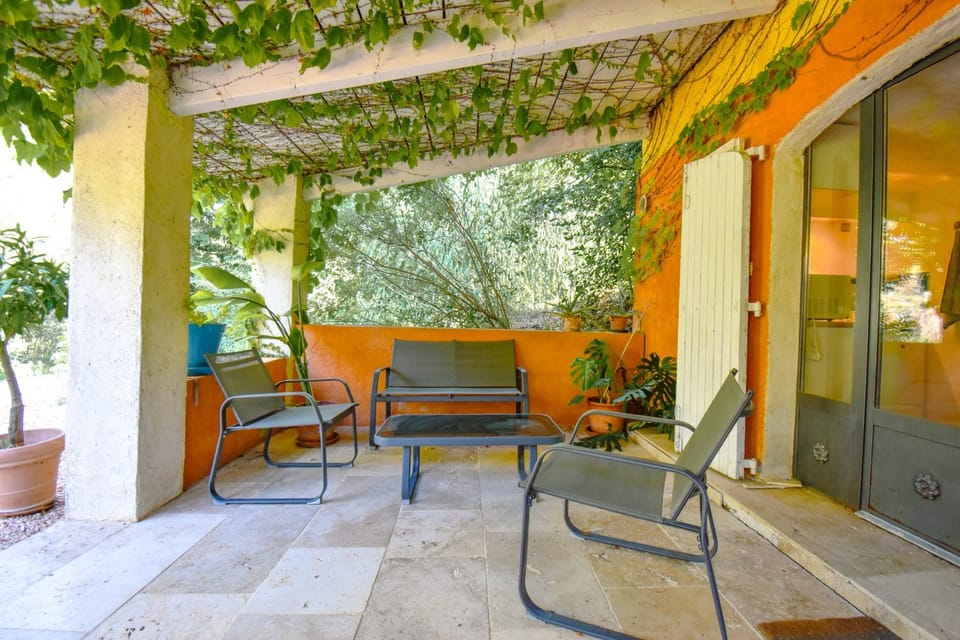 Studio Le Lagon Apartment in Salernes