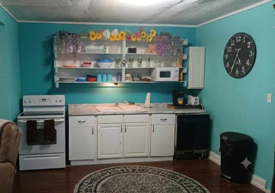 GpL 2828 Cranford 3BR 2BA Family Home Vacation rental in Fort Myers