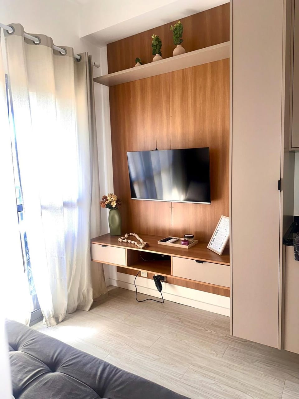 Communal lounge/ TV room, TV and multimedia, Living room, Seating area