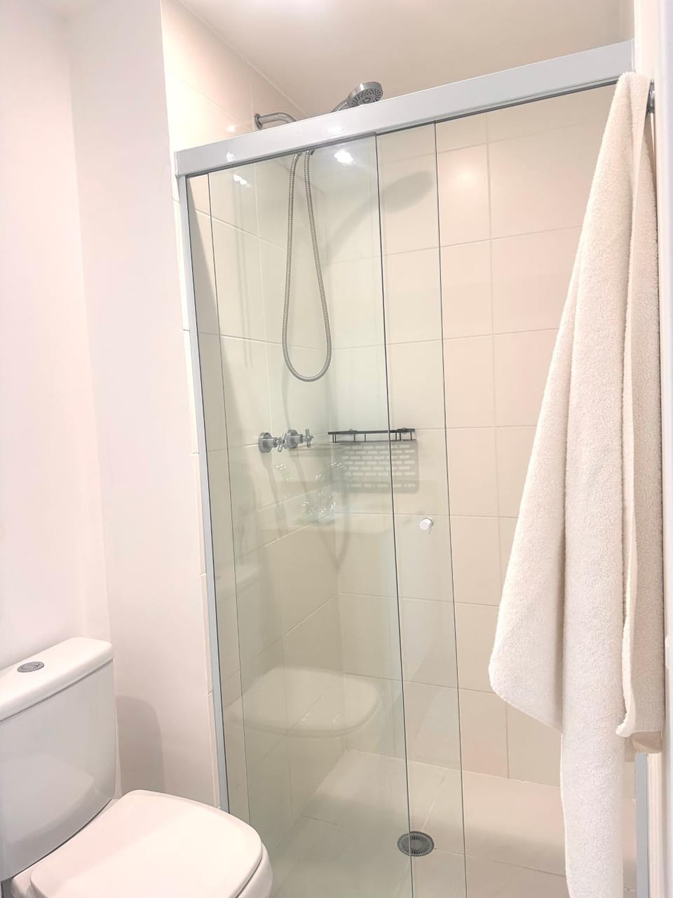 Shower, Bathroom, towels