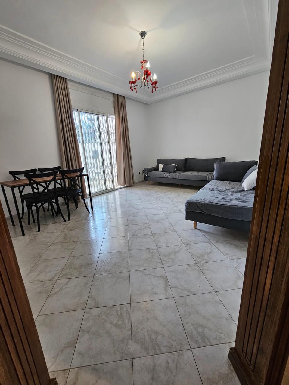 S1 Ennasr Near Clinics & Airport Apartment in Tunis
