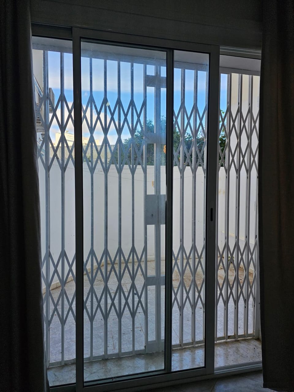 S1 Ennasr Near Clinics & Airport Apartment in Tunis
