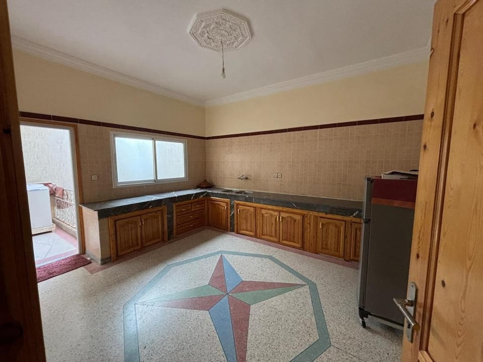 Grand appartement lumineux, climatisé, 2 salons Apartment in Morocco