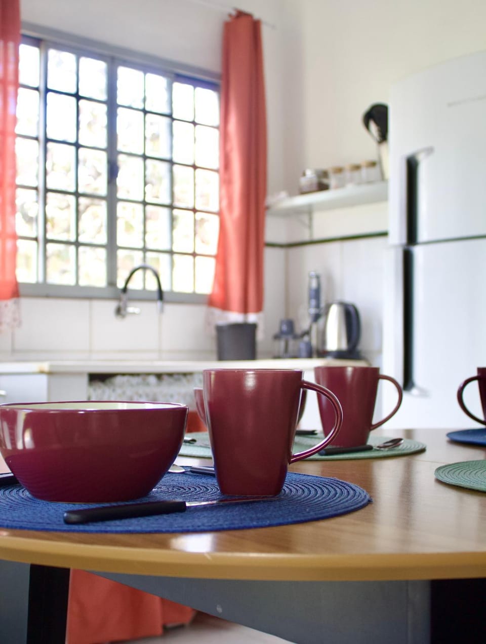 Coffee/tea facilities, Kitchen or kitchenette, Dining area