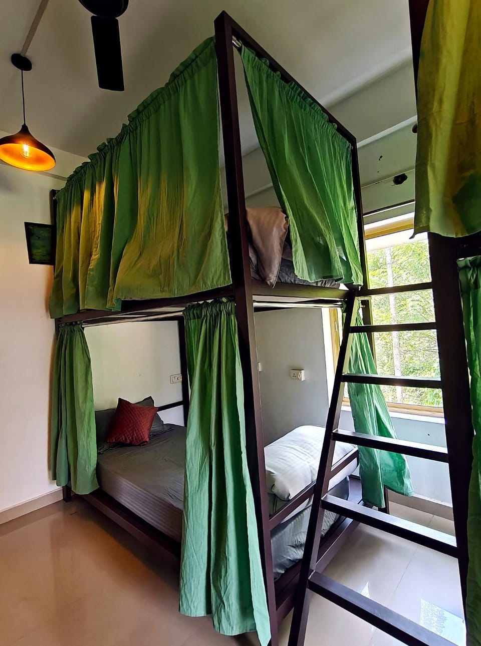 Roaming Souls Hostel Munnar Hostel in Kerala