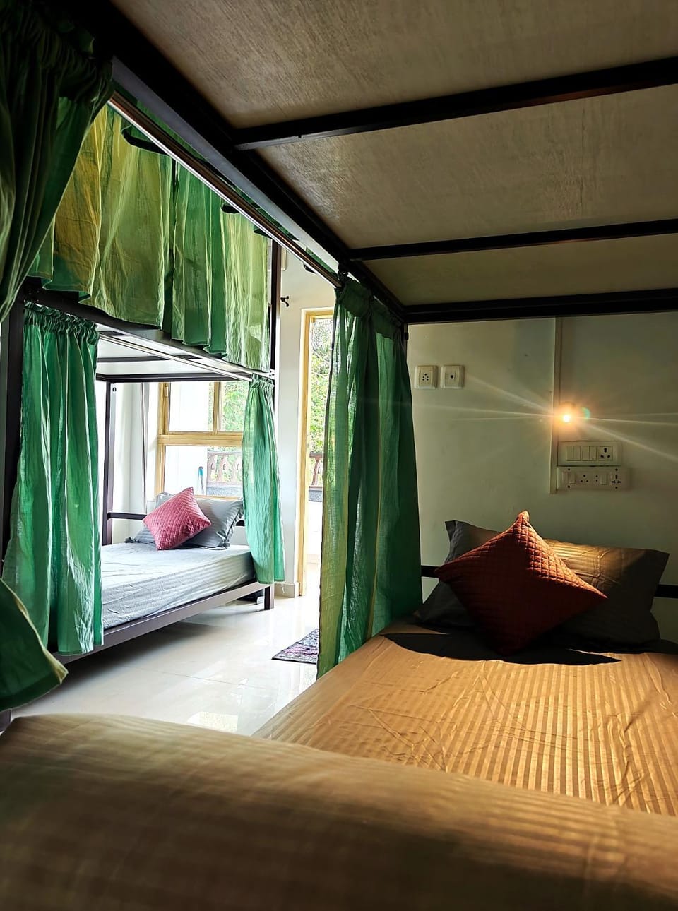 Roaming Souls Hostel Munnar Hostel in Kerala