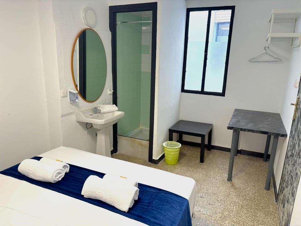 Evans Realty - Hostal Bed and Breakfast in Fuengirola